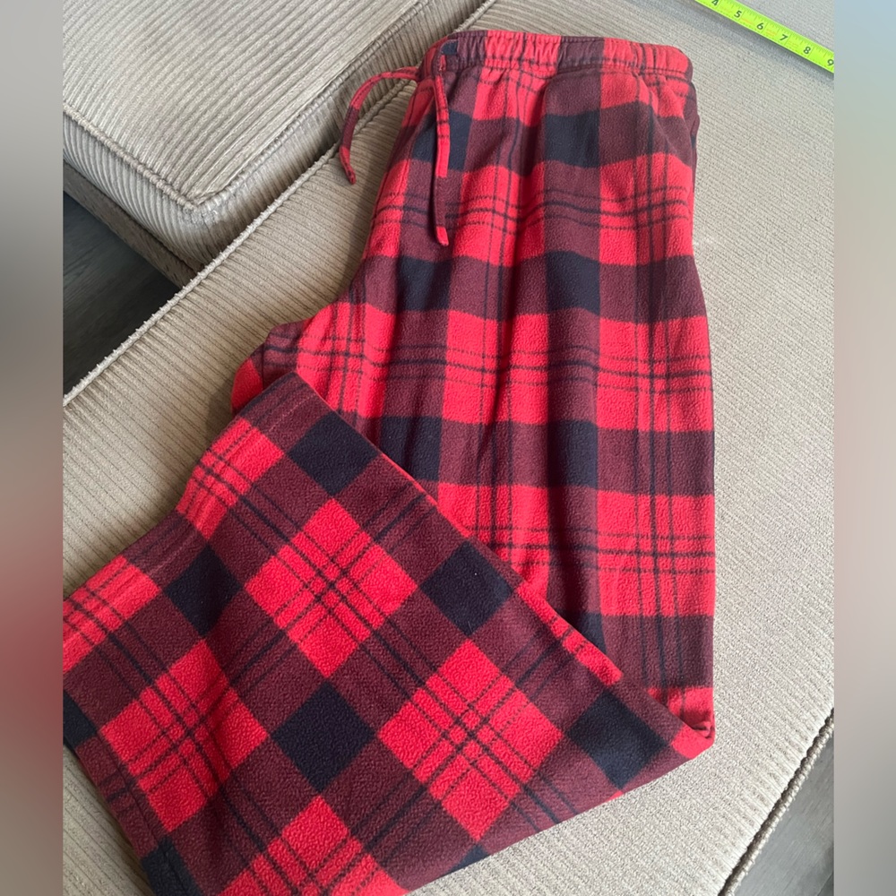 Merona Men’s black and red pajama pants